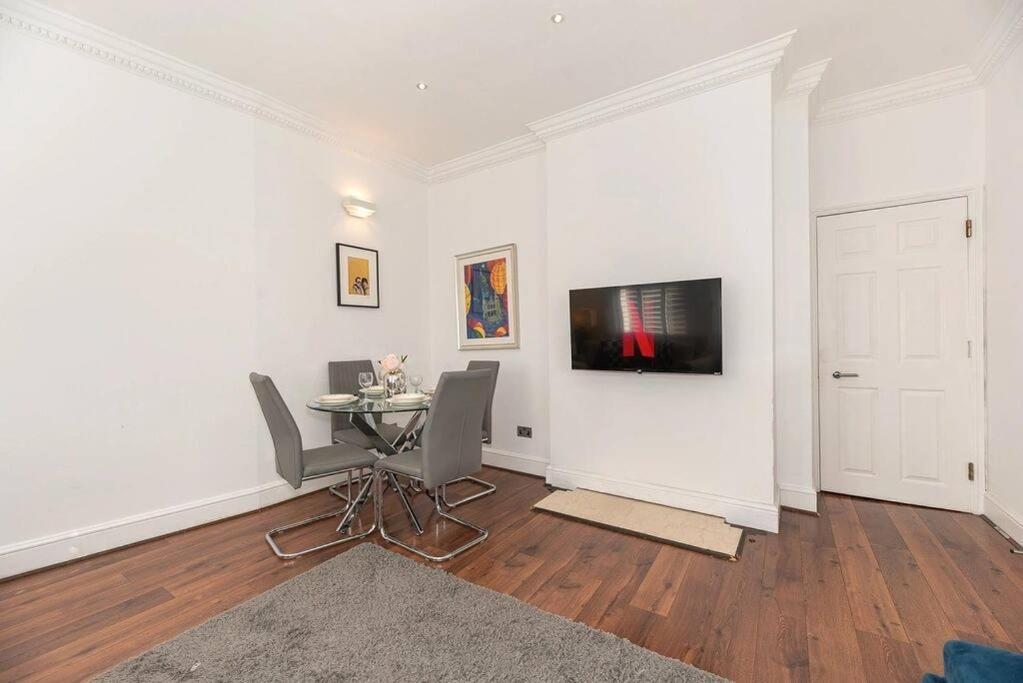 Discover London Central 2 Bedroom In Kensington Exterior photo